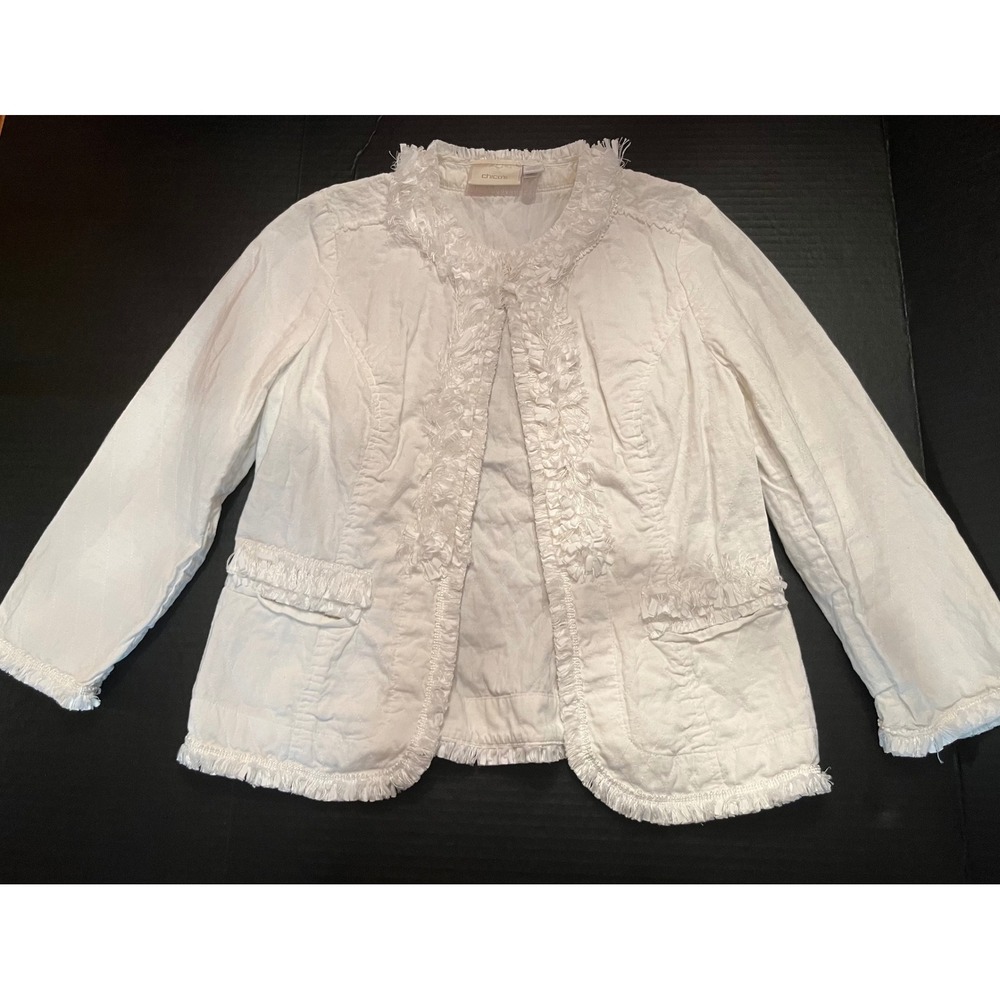 Chico's Woman's‎ White Fringe Jacket Blazer Size 0 or Small Hook Eye Closure